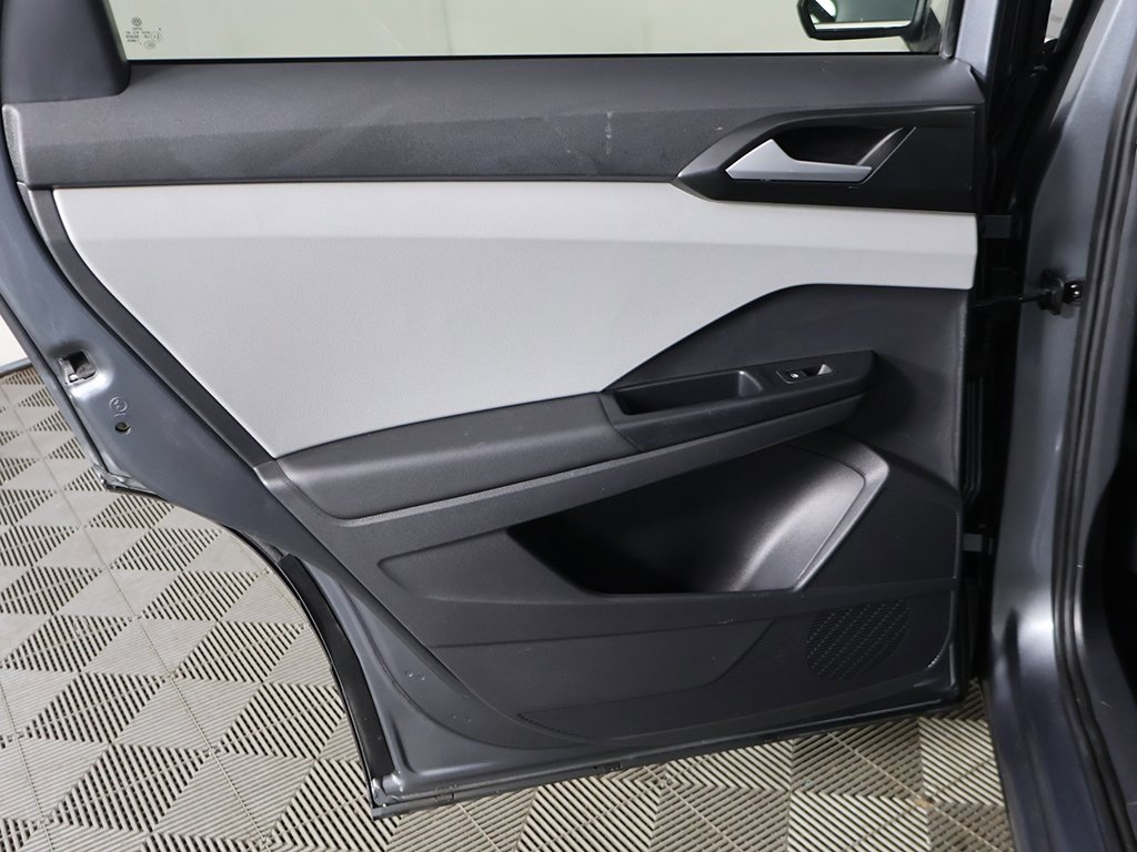 Used 2022 Volkswagen Taos SE image 23