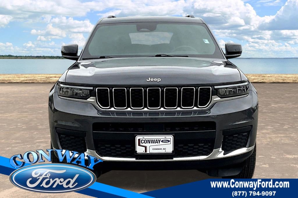 Used 2025 Jeep Grand Cherokee L Laredo w/ Luxury Tech Group I image 2