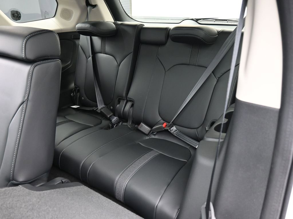 New 2025 Honda Pilot Touring image 37