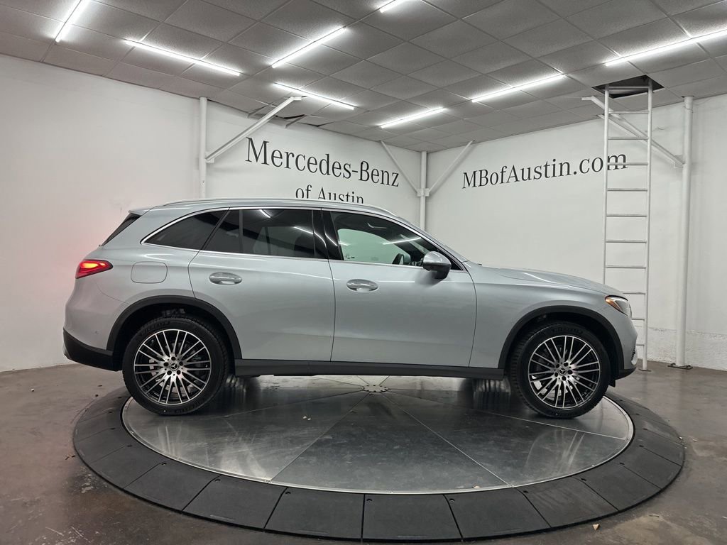 New 2026 Mercedes-Benz GLC 300 image 8