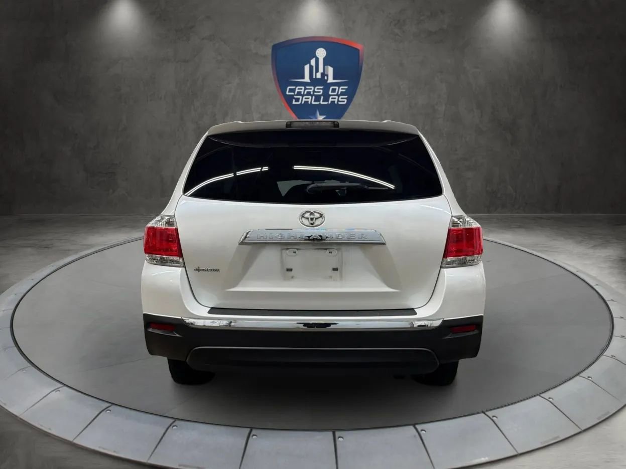 Used 2012 Toyota Highlander FWD image 4