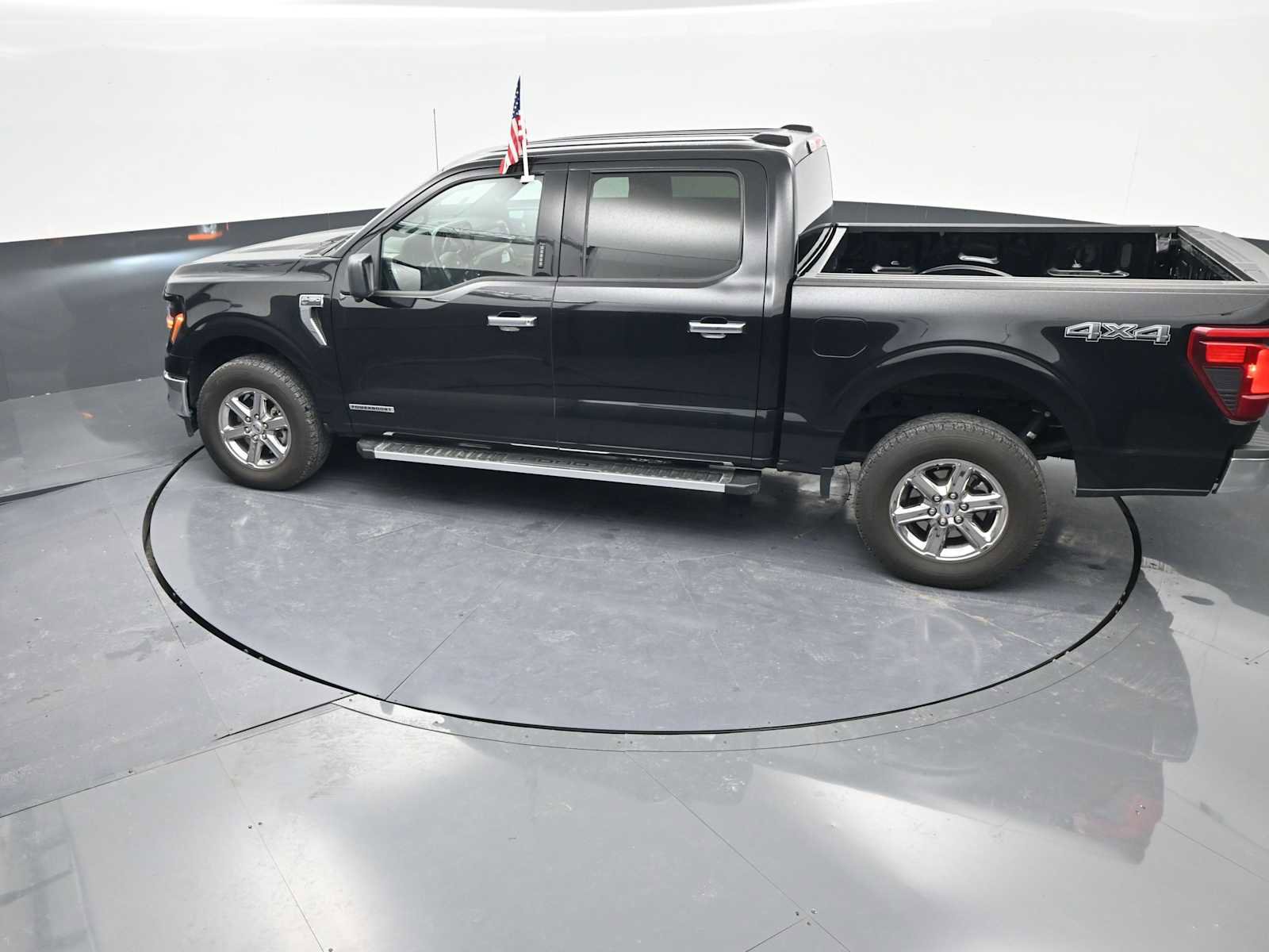 Used 2024 Ford F150 XLT w/ Mobile Office Package image 24