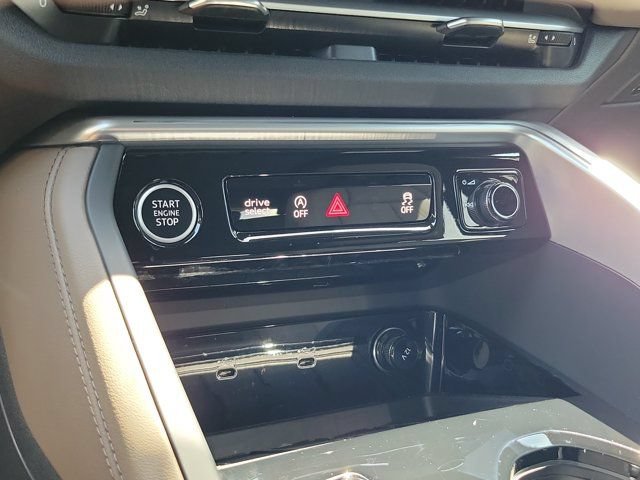 Certified 2025 Audi Q5 Premium w/ Convenience Package AWD/4WD image 26