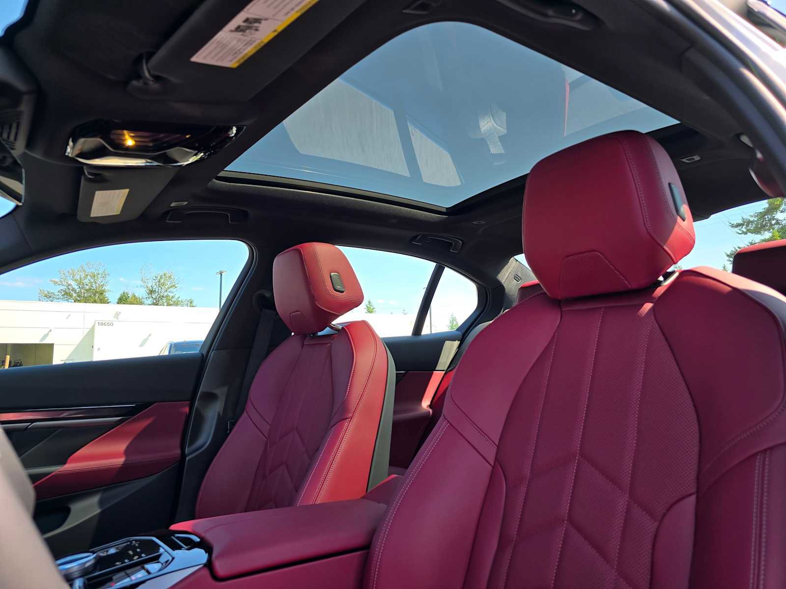 New 2026 BMW 550e xDrive 550e xDrive image 22