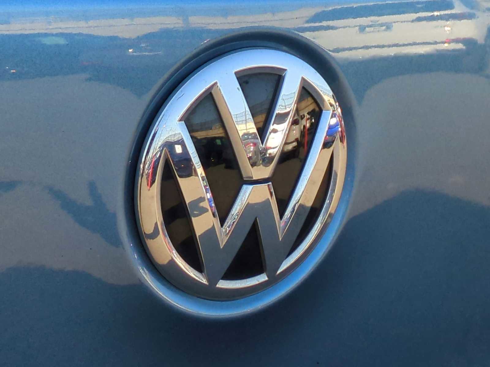 Used 2017 Volkswagen Tiguan Limited image 11