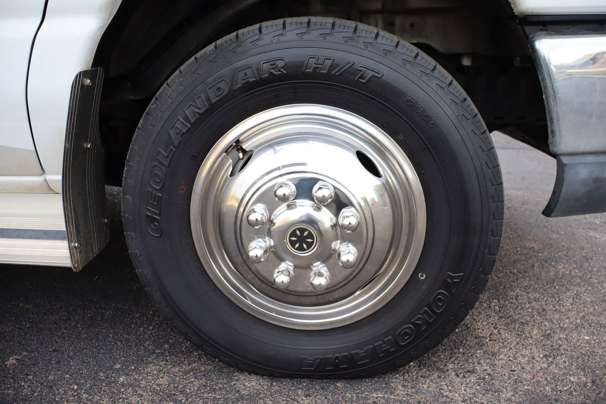 Used 2015 Ford E-450 and Econoline 450 Super Duty w/ Motorhome Prep Package image 76