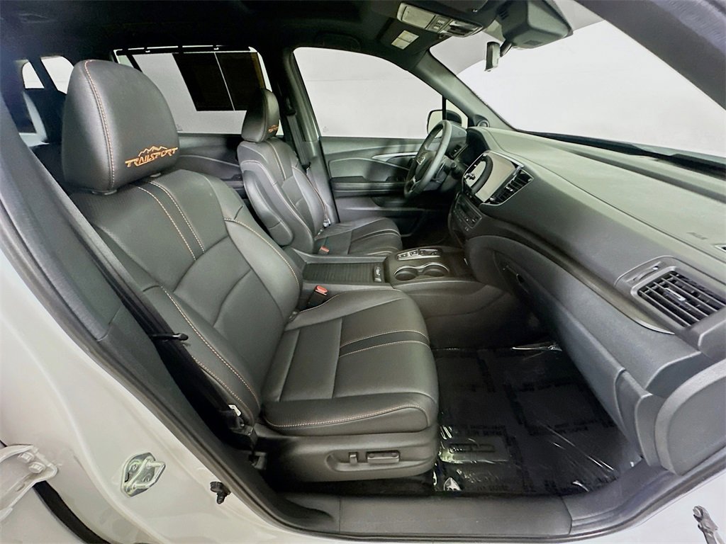 Used 2022 Honda Passport TrailSport image 12