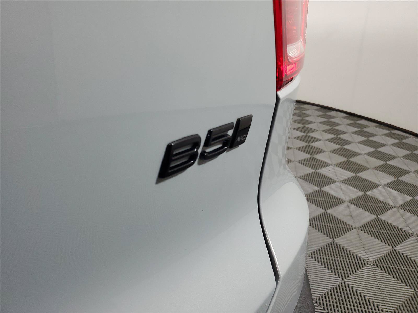 New 2026 Volvo XC40 B5 Ultra w/ Climate Package AWD/4WD image 8
