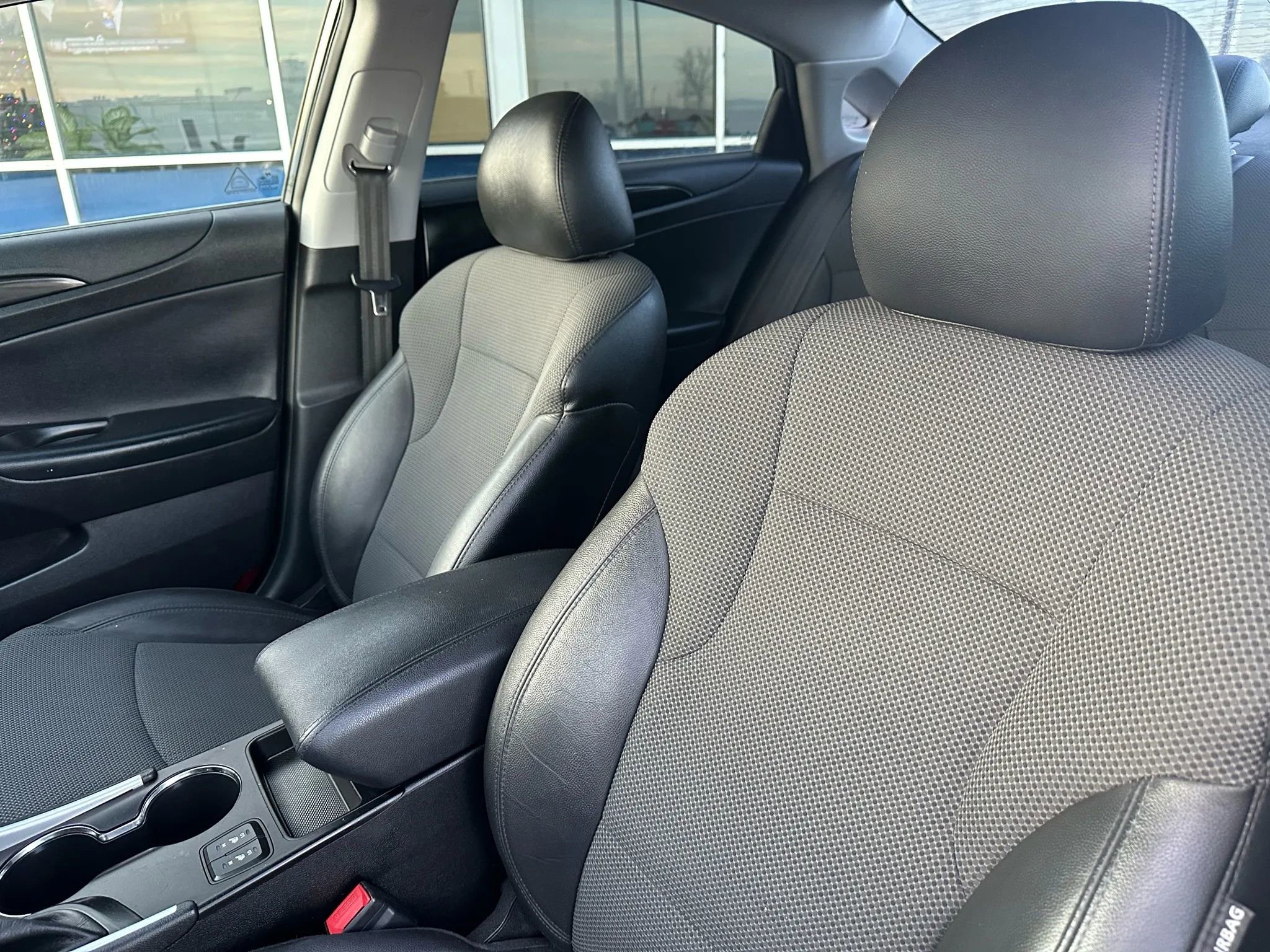 Used 2014 Hyundai Sonata SE FWD image 14