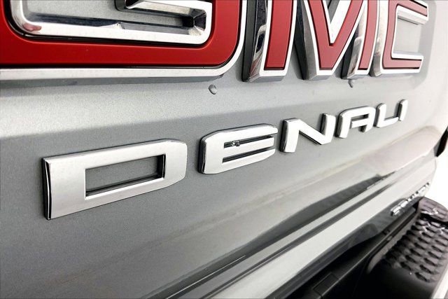 Used 2023 GMC Canyon Denali image 31