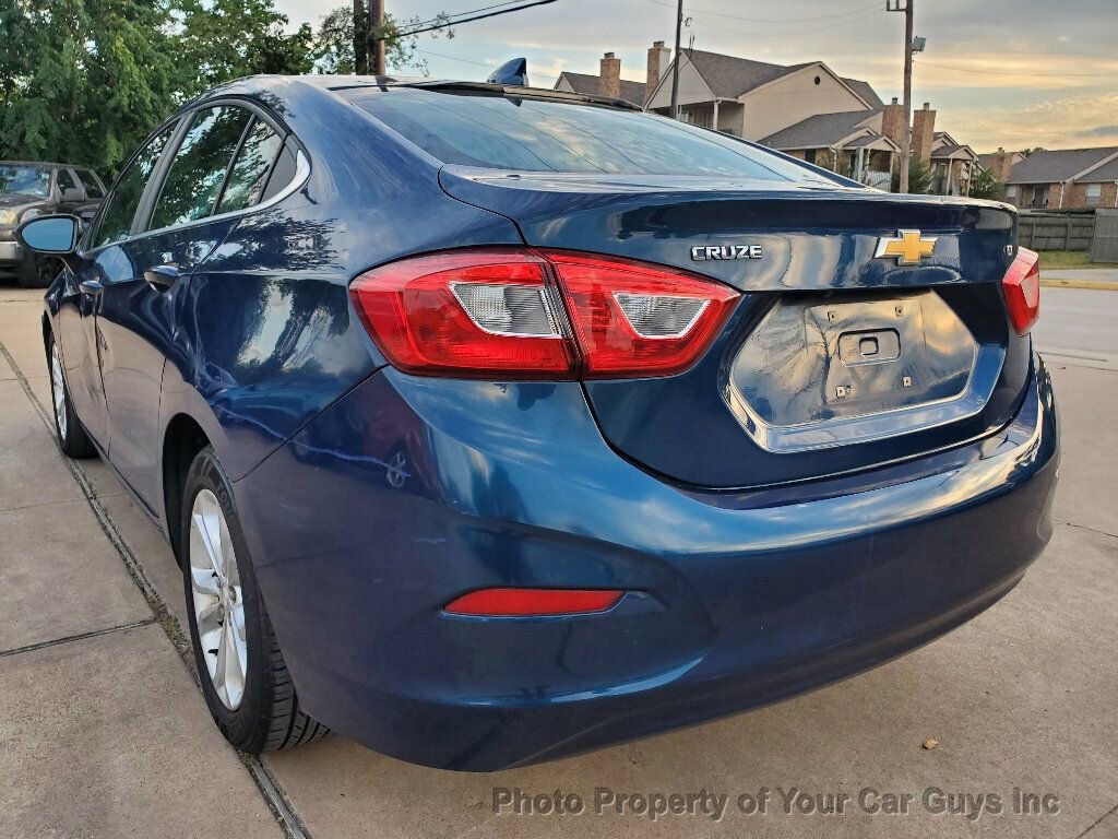 Used 2019 Chevrolet Cruze LT FWD image 19