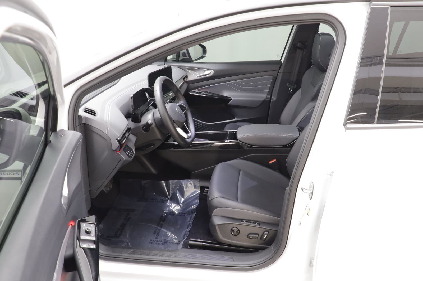 Used 2023 Volkswagen ID.4 Pro S image 6