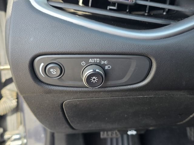 Used 2020 Chevrolet Malibu LS image 25