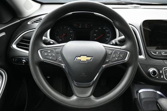 Used 2024 Chevrolet Malibu LT FWD image 15