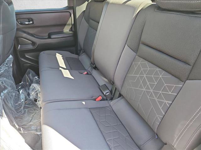 New 2027 Nissan Frontier SV RWD image 16
