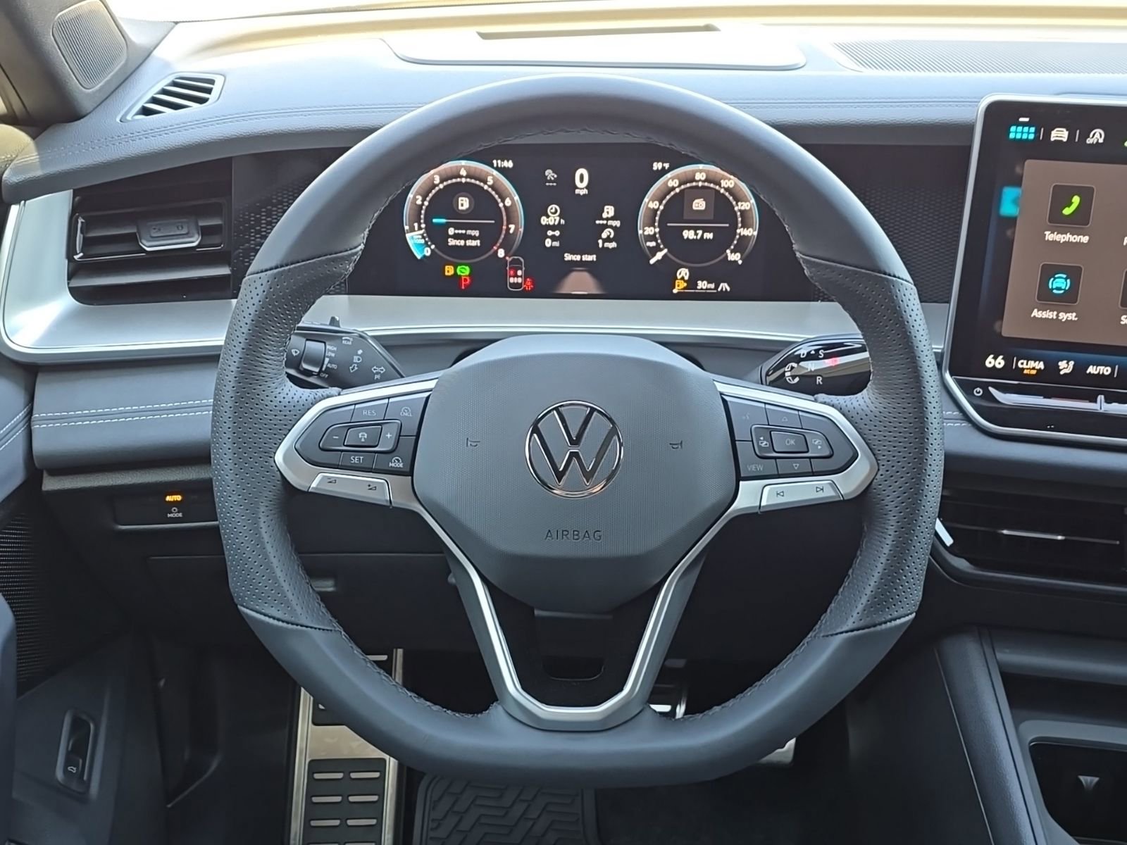 New 2026 Volkswagen Tiguan SE R-Line AWD/4WD image 22