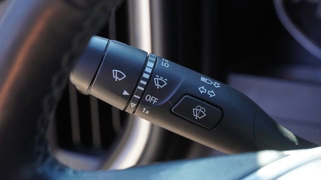 Used 2021 GMC Sierra 1500 SLT image 28