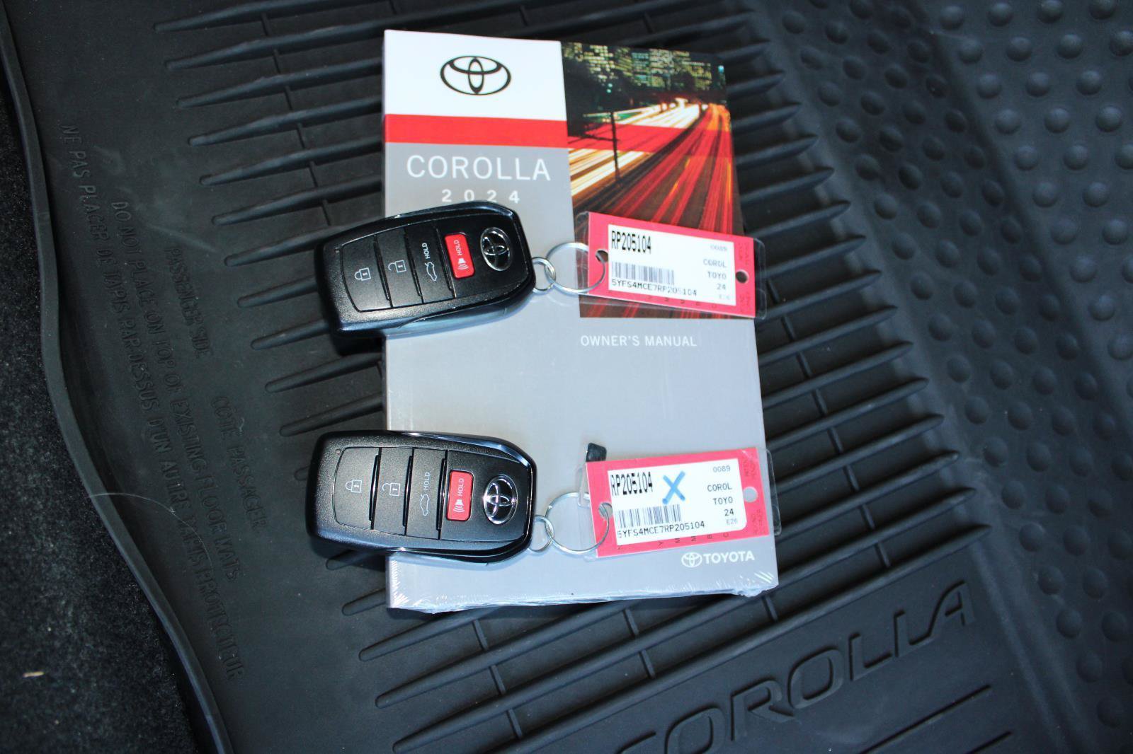 Certified 2024 Toyota Corolla SE w/ SE Convenience Package FWD image 31
