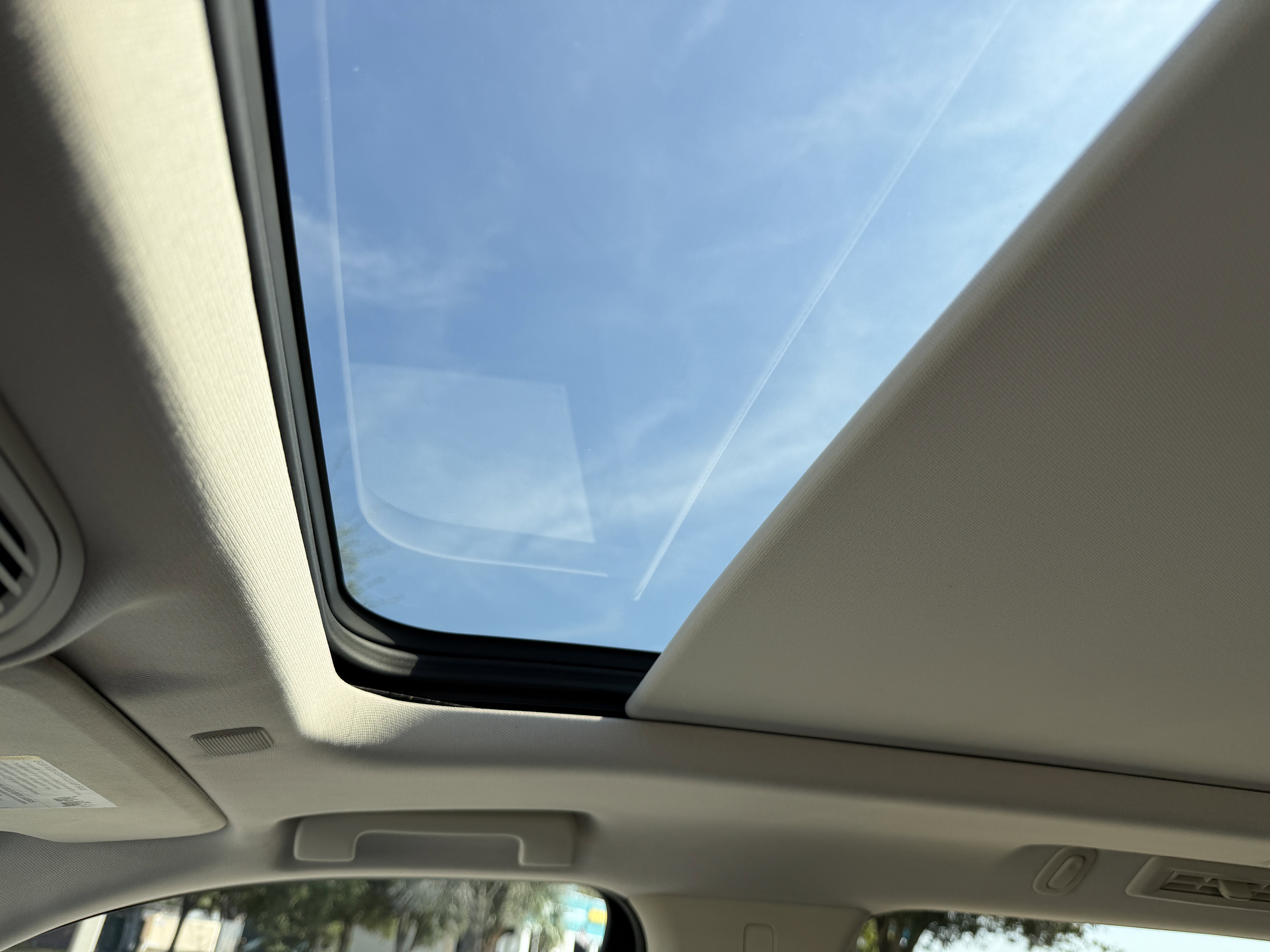 Used 2021 GMC Yukon Denali w/ Denali Premium Package image 23