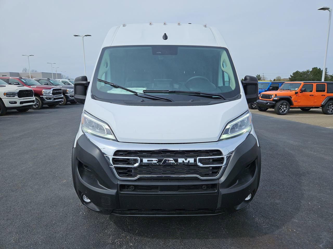 New 2025 RAM ProMaster 2500 w/ Quick Order Package 22G SLT image 2