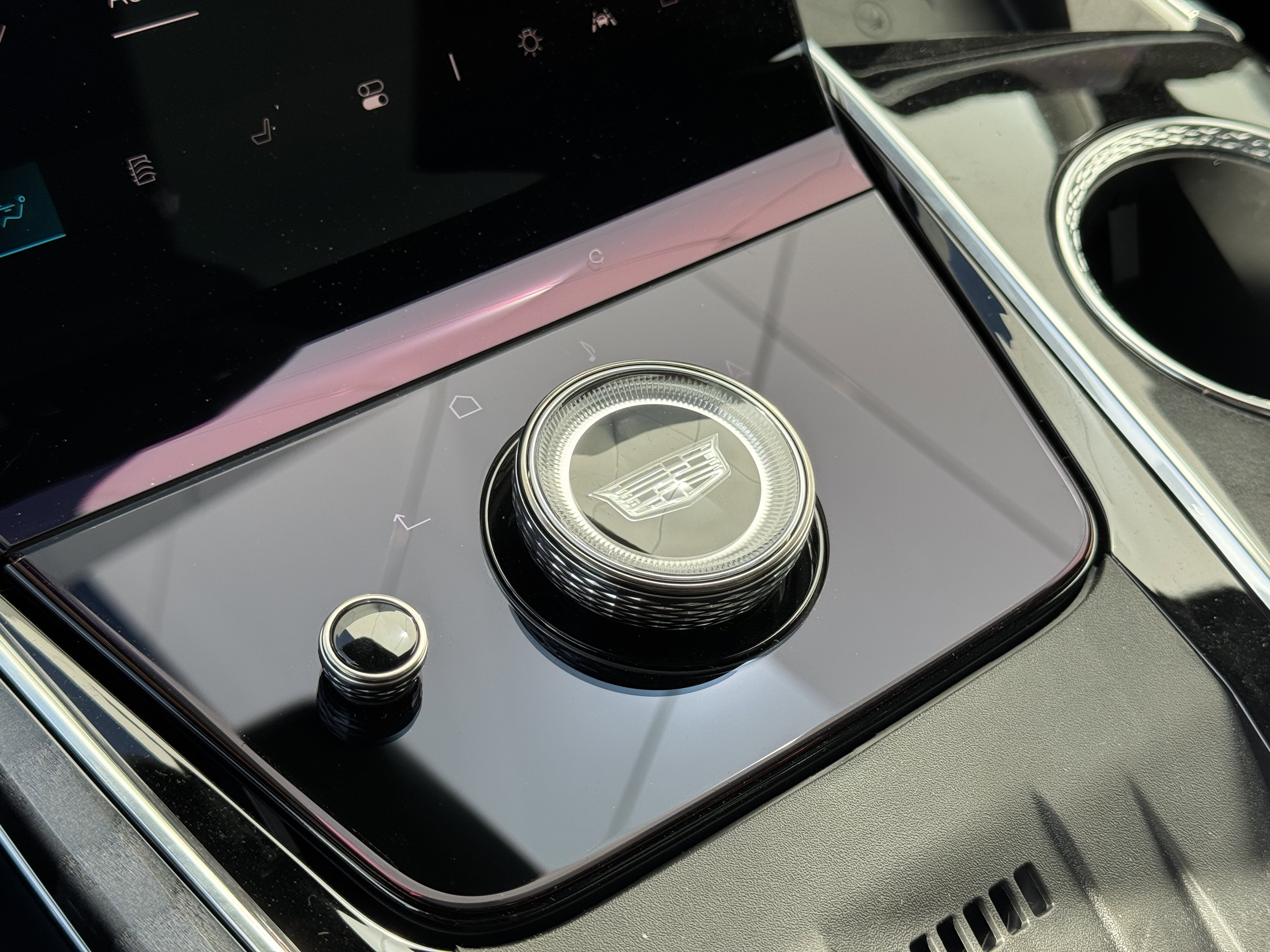 New 2025 Cadillac Escalade IQ Sport 2 w/ LPO, Premium Carpet Package image 23