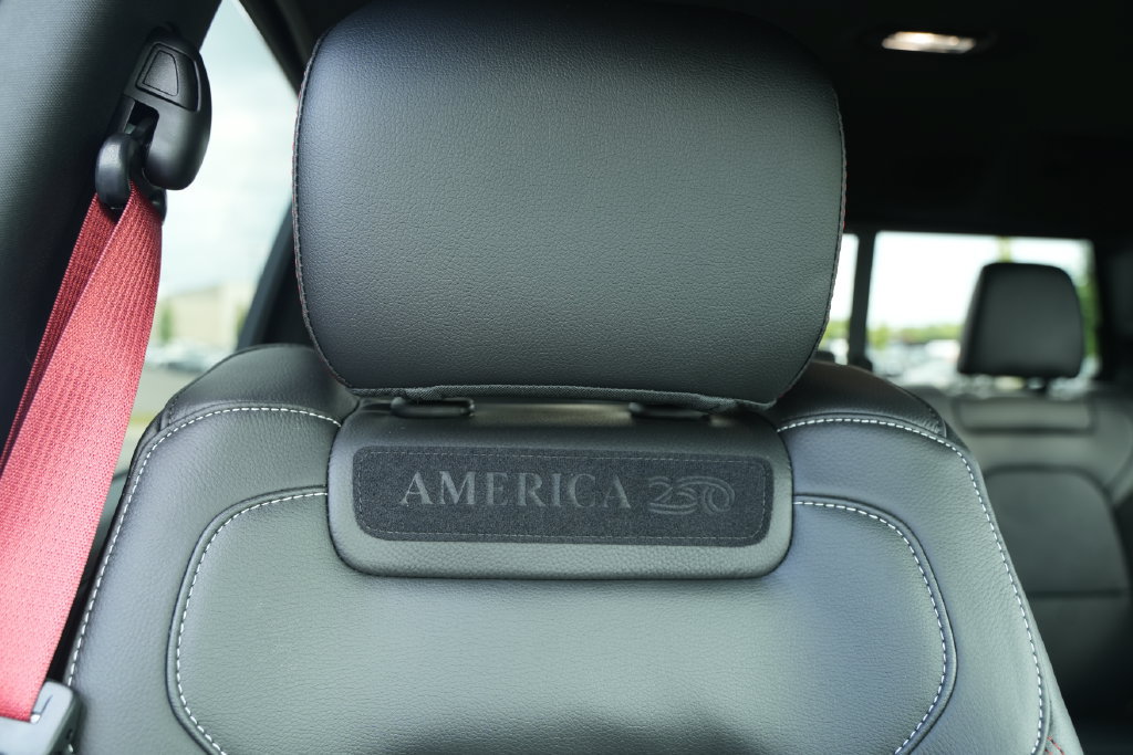 New 2026 RAM 1500 Laramie AWD/4WD image 37