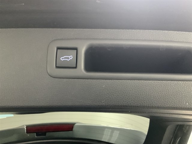 Used 2020 Toyota Highlander Limited AWD/4WD image 9
