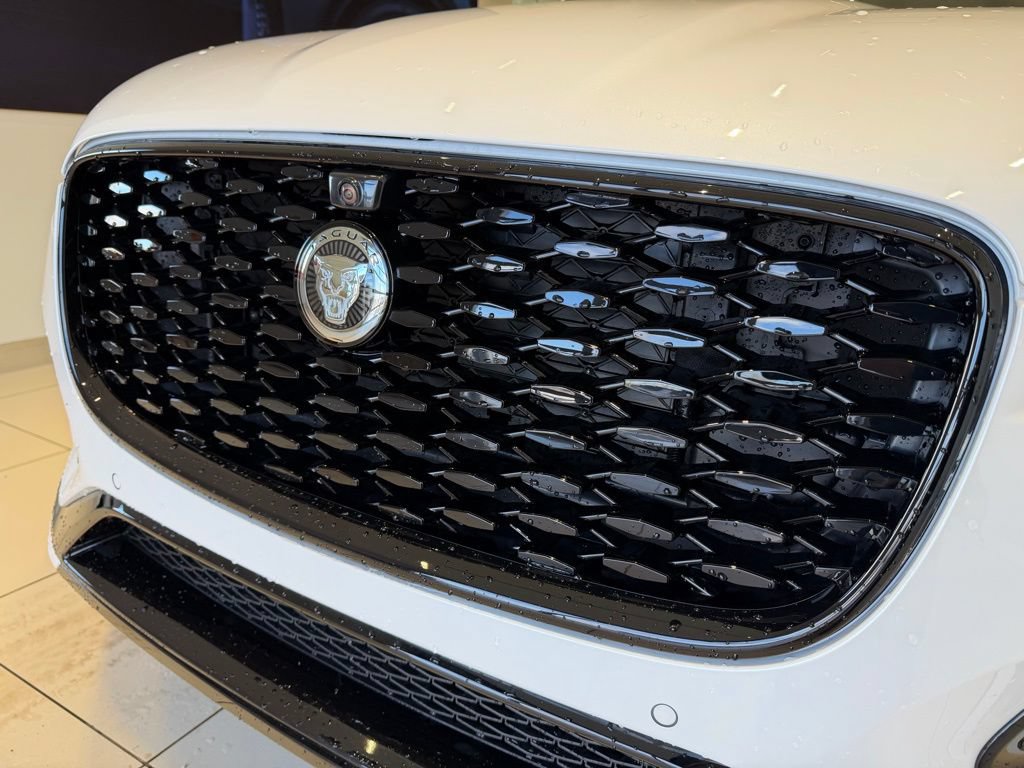 New 2026 Jaguar F-PACE R-Dynamic S AWD/4WD image 9