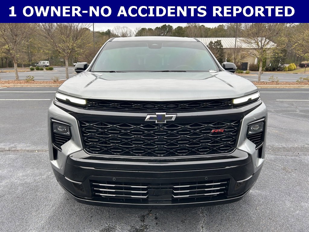 Used 2025 Chevrolet Traverse RS image 12