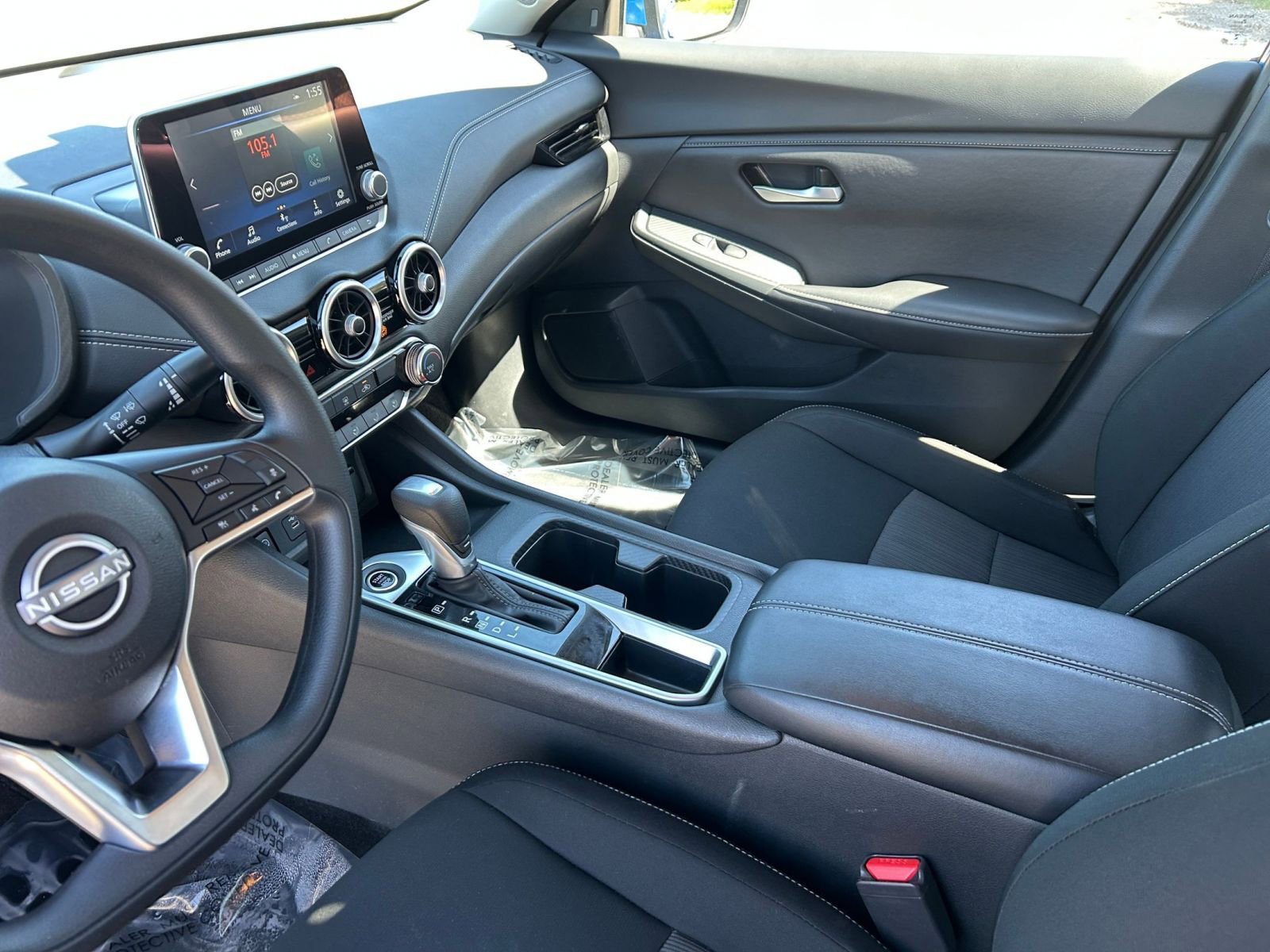 Used 2025 Nissan Sentra SV FWD image 39