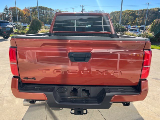 Used 2025 Toyota Tacoma TRD Off-Road AWD/4WD image 8