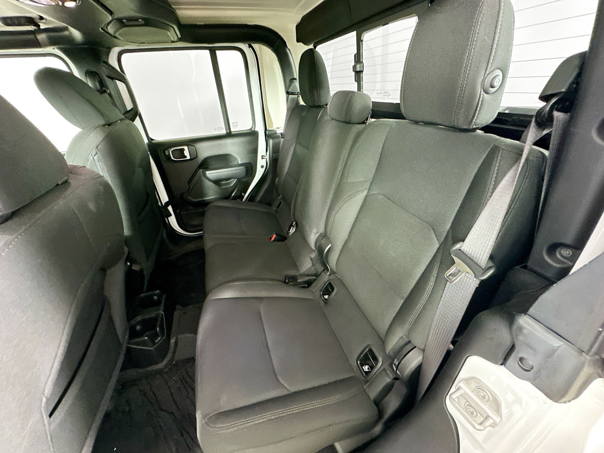 Used 2023 Jeep Gladiator Sport AWD/4WD image 29