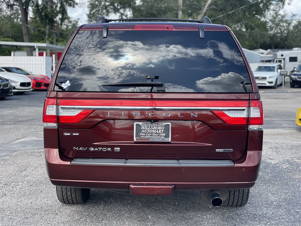 Used 2016 Lincoln Navigator L Reserve AWD/4WD image 18