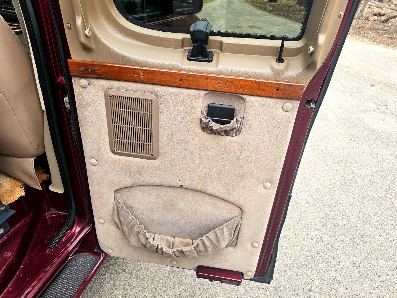 Used 2004 Ford E-250 and Econoline 250 image 20