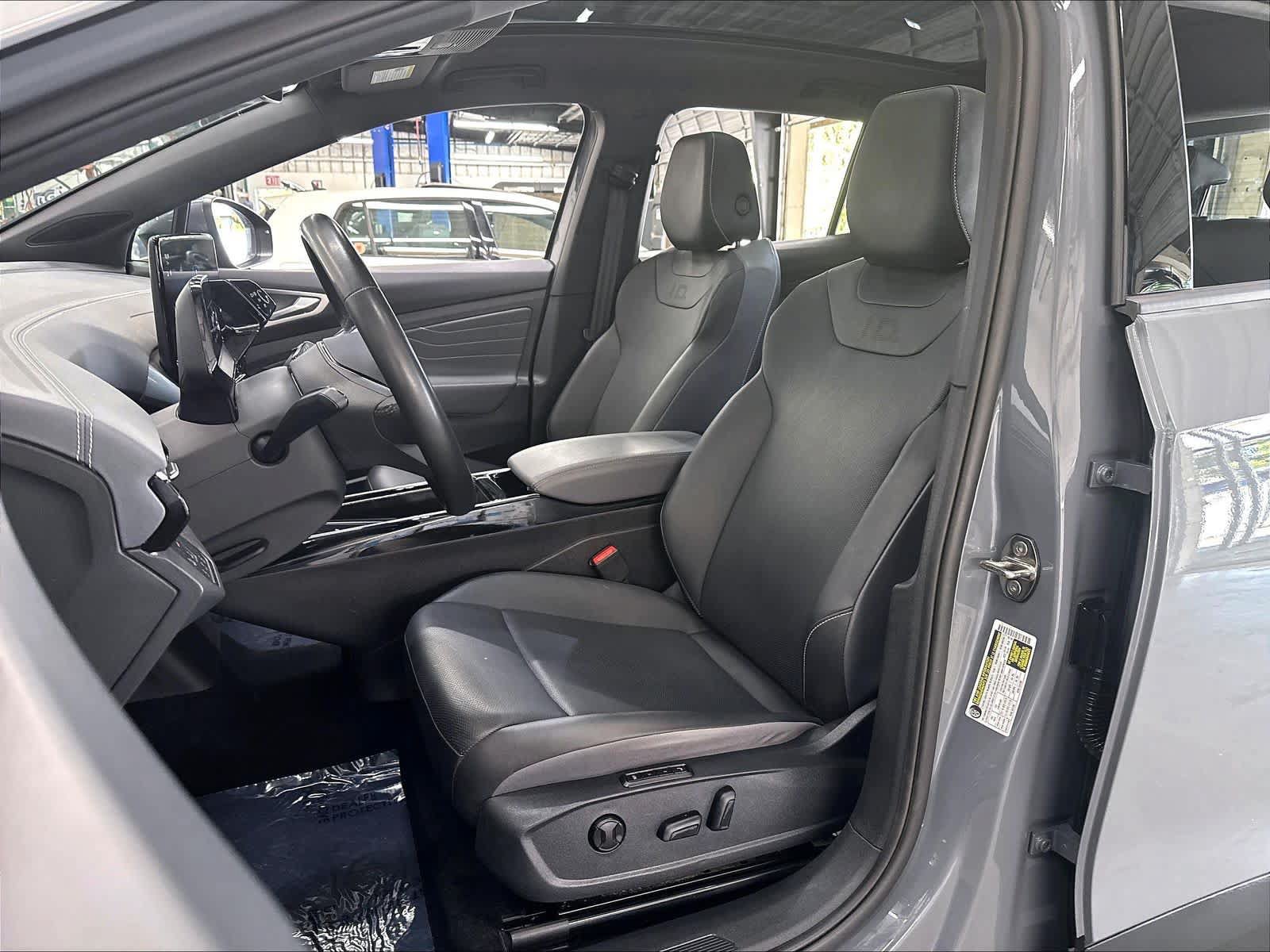 Used 2023 Volkswagen ID.4 Pro S Plus AWD/4WD image 25