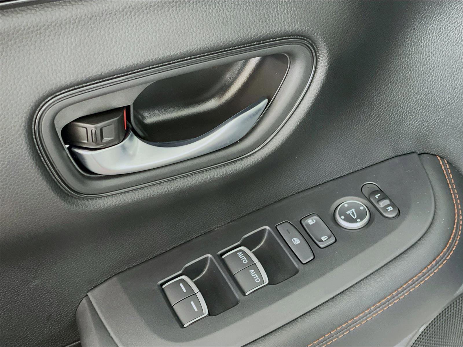 New 2026 Honda HR-V Sport image 17