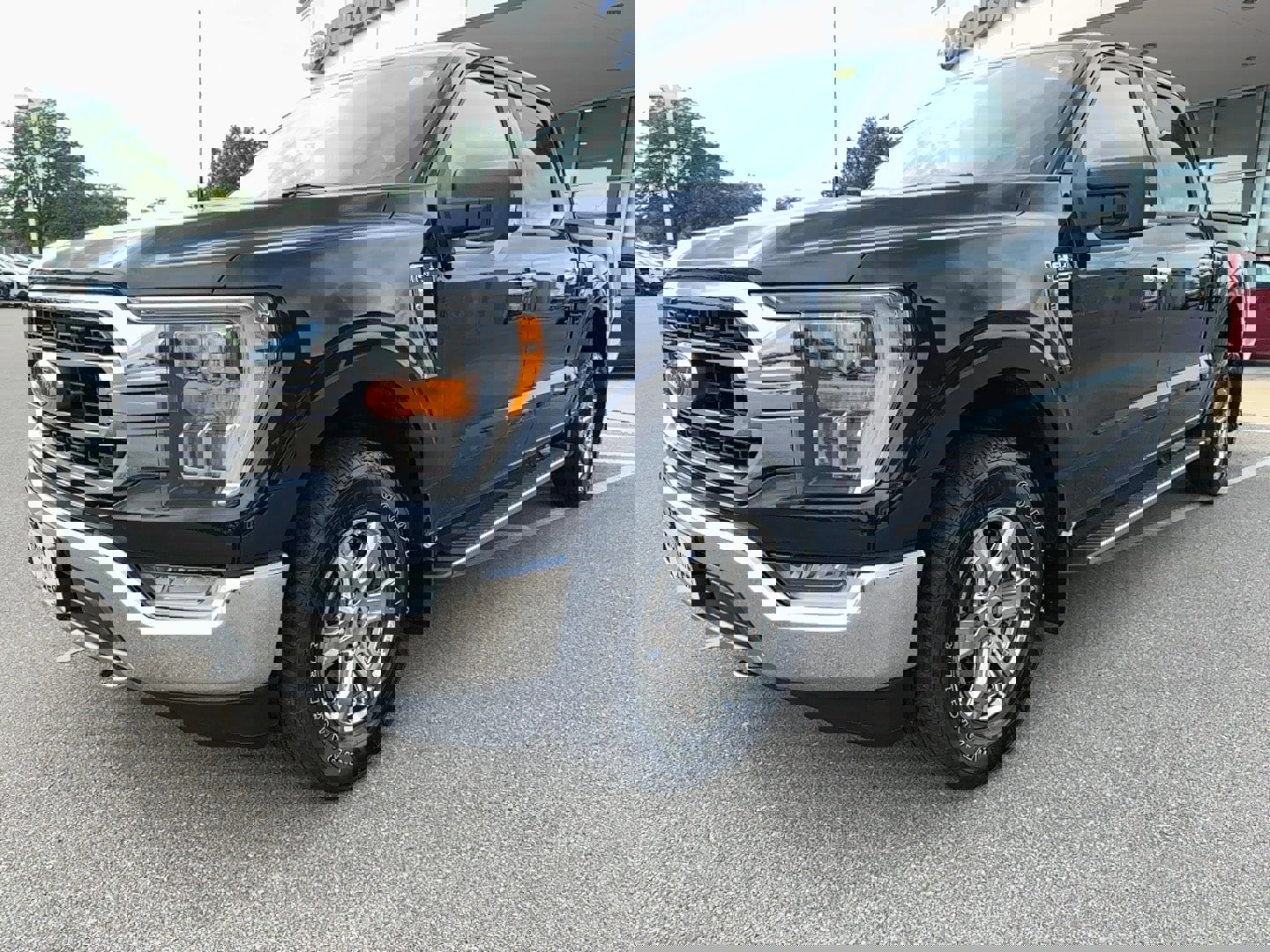 Used 2021 Ford F150 XLT w/ Equipment Group 302A High image 4