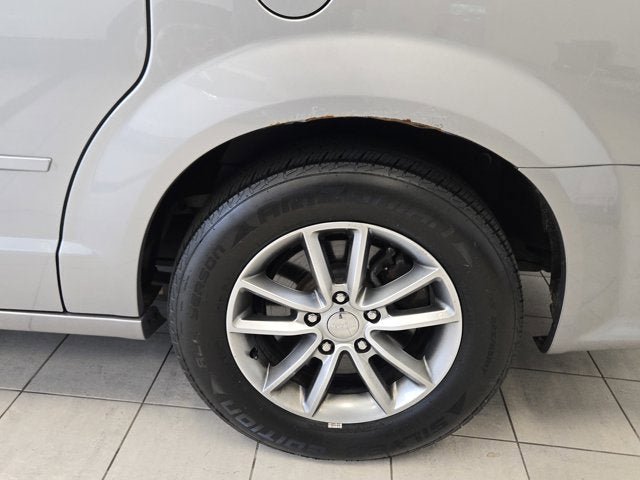 Used 2016 Dodge Grand Caravan SE FWD image 13