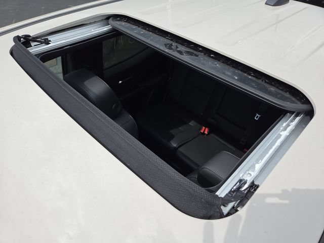New 2026 GMC Canyon Elevation w/ Convenience Package AWD/4WD image 3