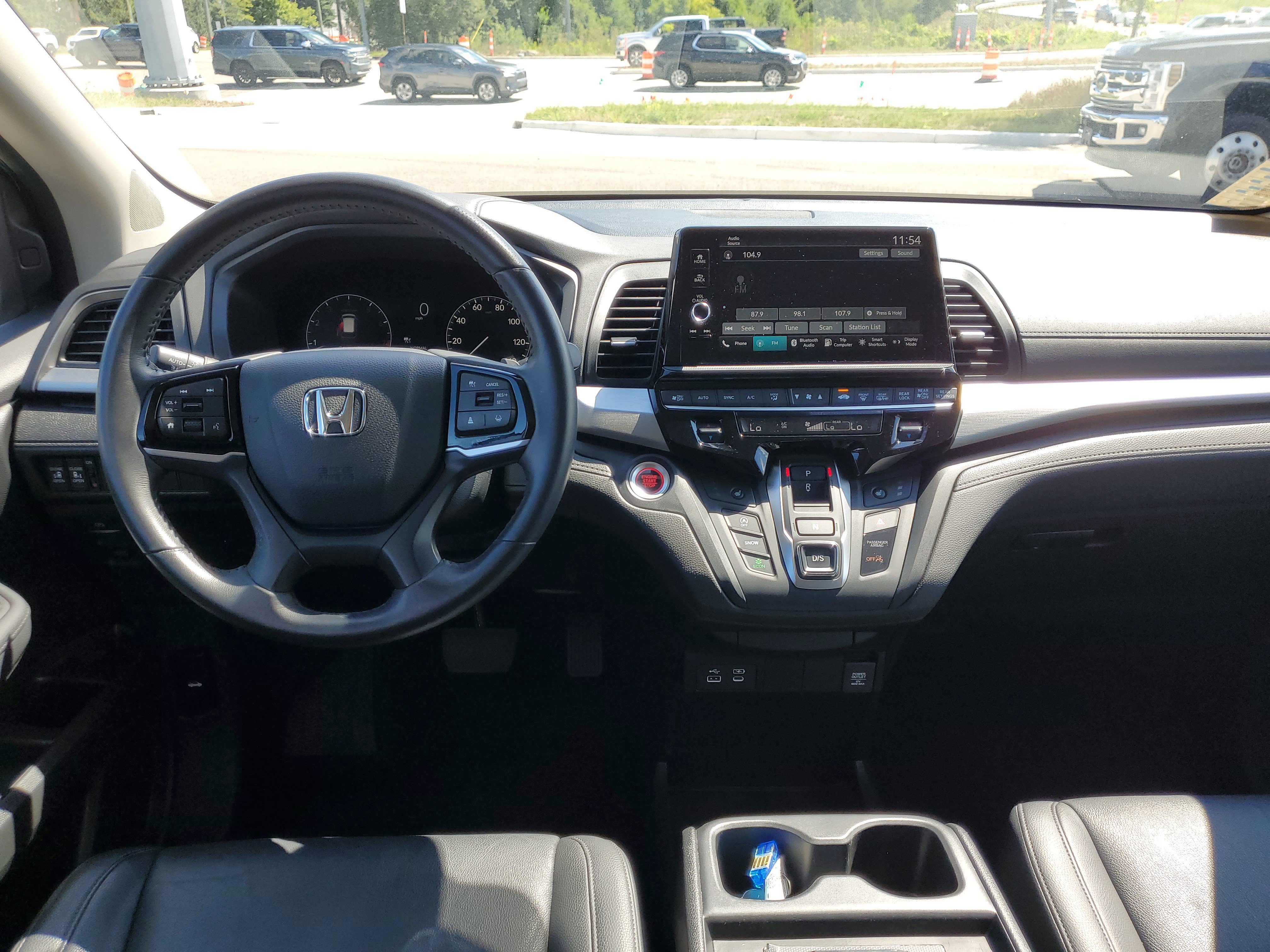 Certified 2025 Honda Odyssey EX-L image 17