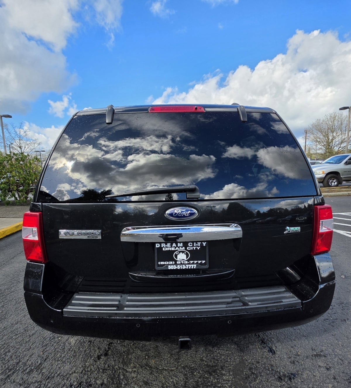 Used 2014 Ford Expedition Limited w/ Equipment Group 301A AWD/4WD image 6
