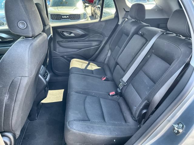Used 2024 GMC Terrain SLE AWD/4WD image 25