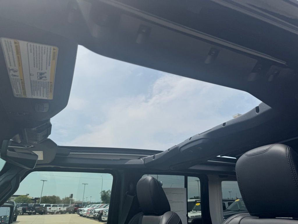 New 2025 Jeep Wrangler Unlimited Rubicon 392 image 7