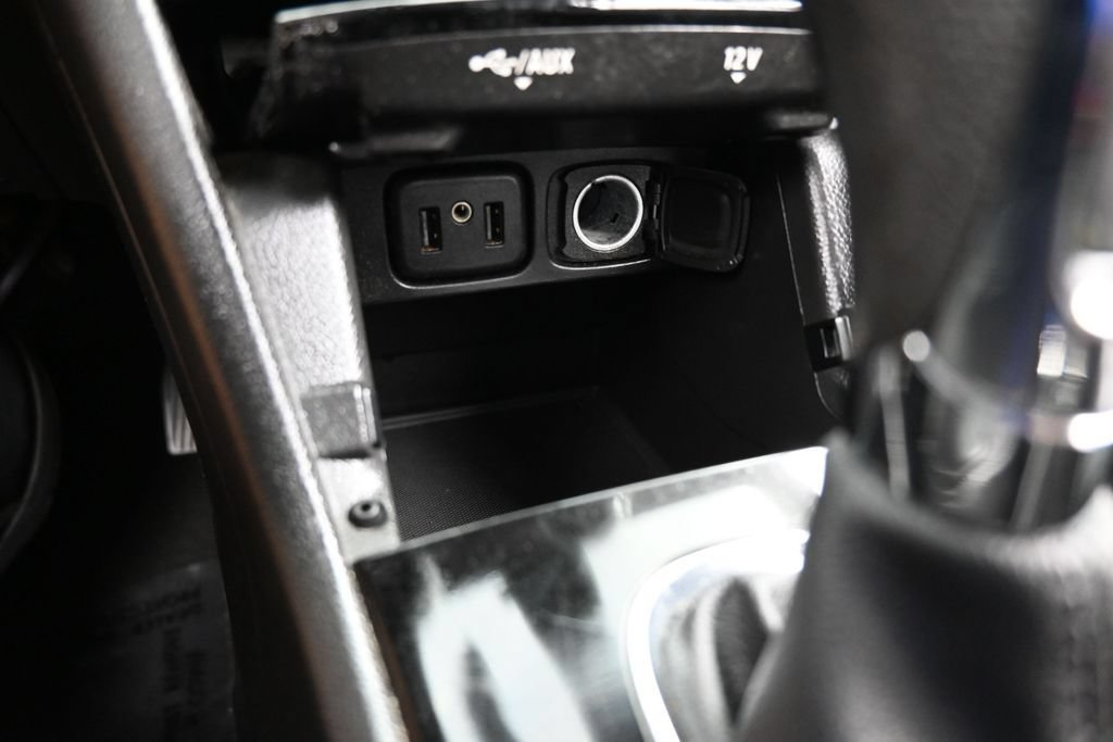 Used 2021 Buick Encore Preferred AWD/4WD image 25