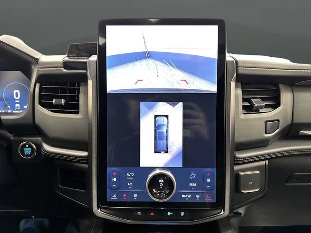 Used 2024 Ford Expedition Max Platinum AWD/4WD image 11