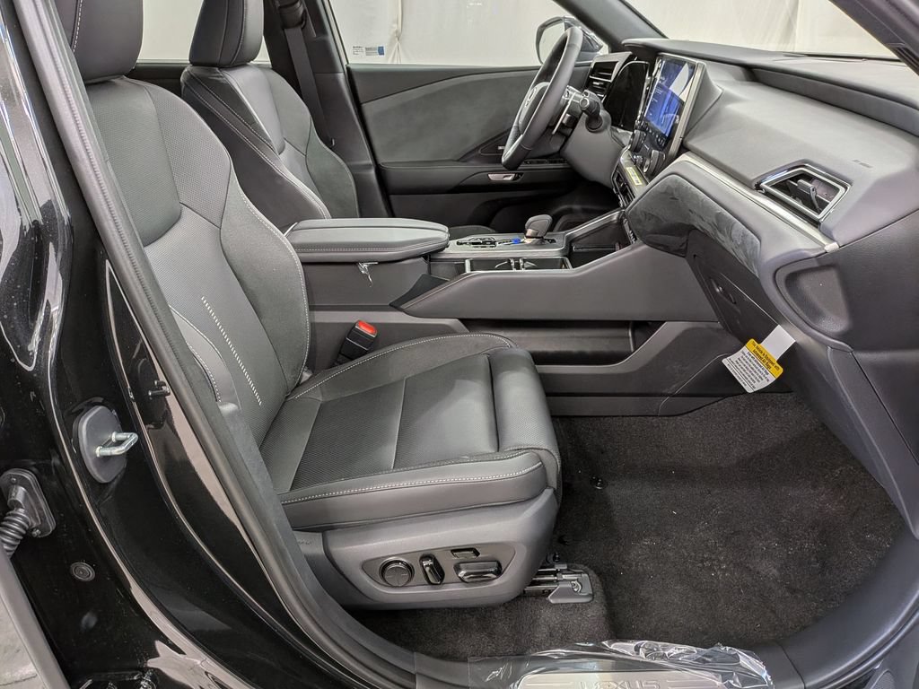 Certified 2026 Lexus TX 350 AWD w/ Technology Package image 38