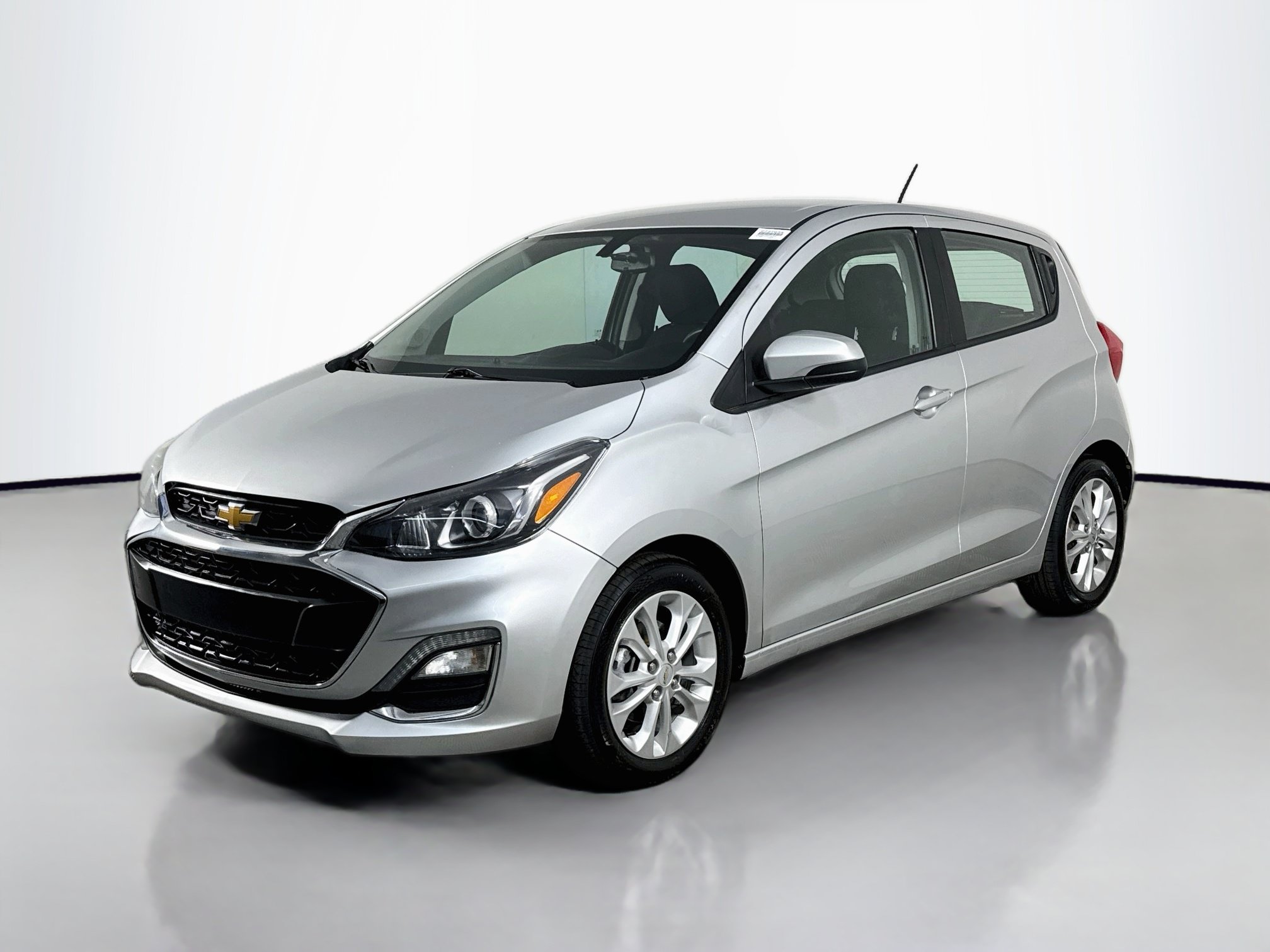Used 2021 Chevrolet Spark LT FWD image 4