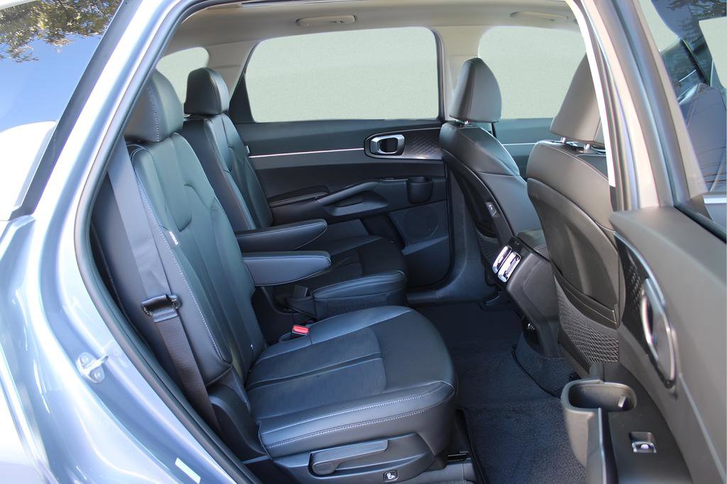 New 2025 Kia Sorento EX w/ Panoramic Sunroof Package image 28