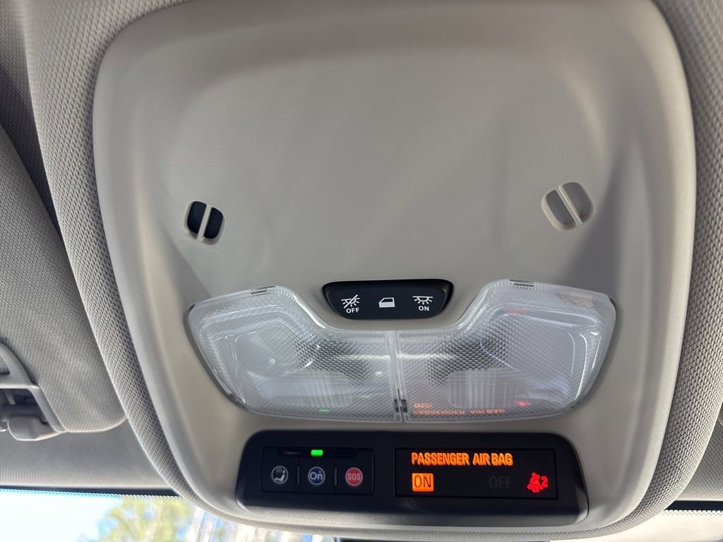 Used 2023 Buick Encore GX Select w/ Sport Touring Package image 33