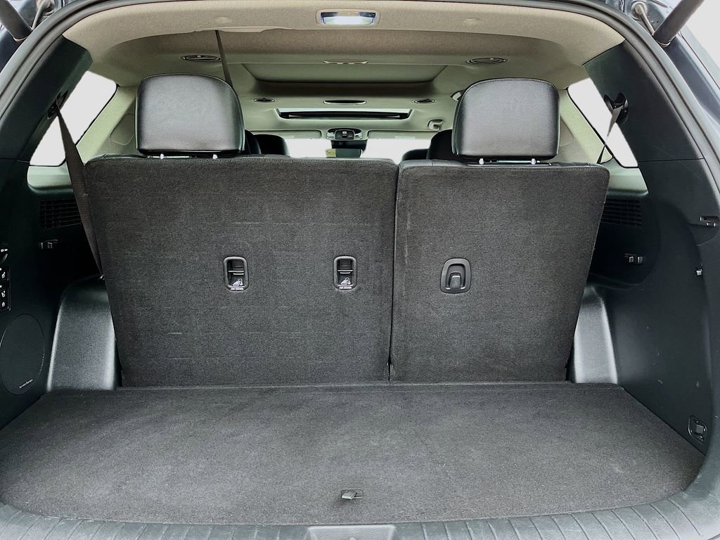 Used 2023 Hyundai Palisade Limited w/ Cargo Package image 27